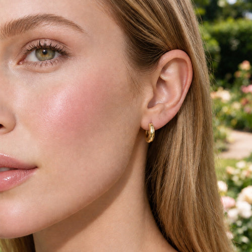 Sol small gold hoops worn